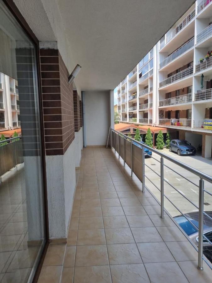 Park Residence 5, 2 Bedroom Apartment Букурещ Екстериор снимка