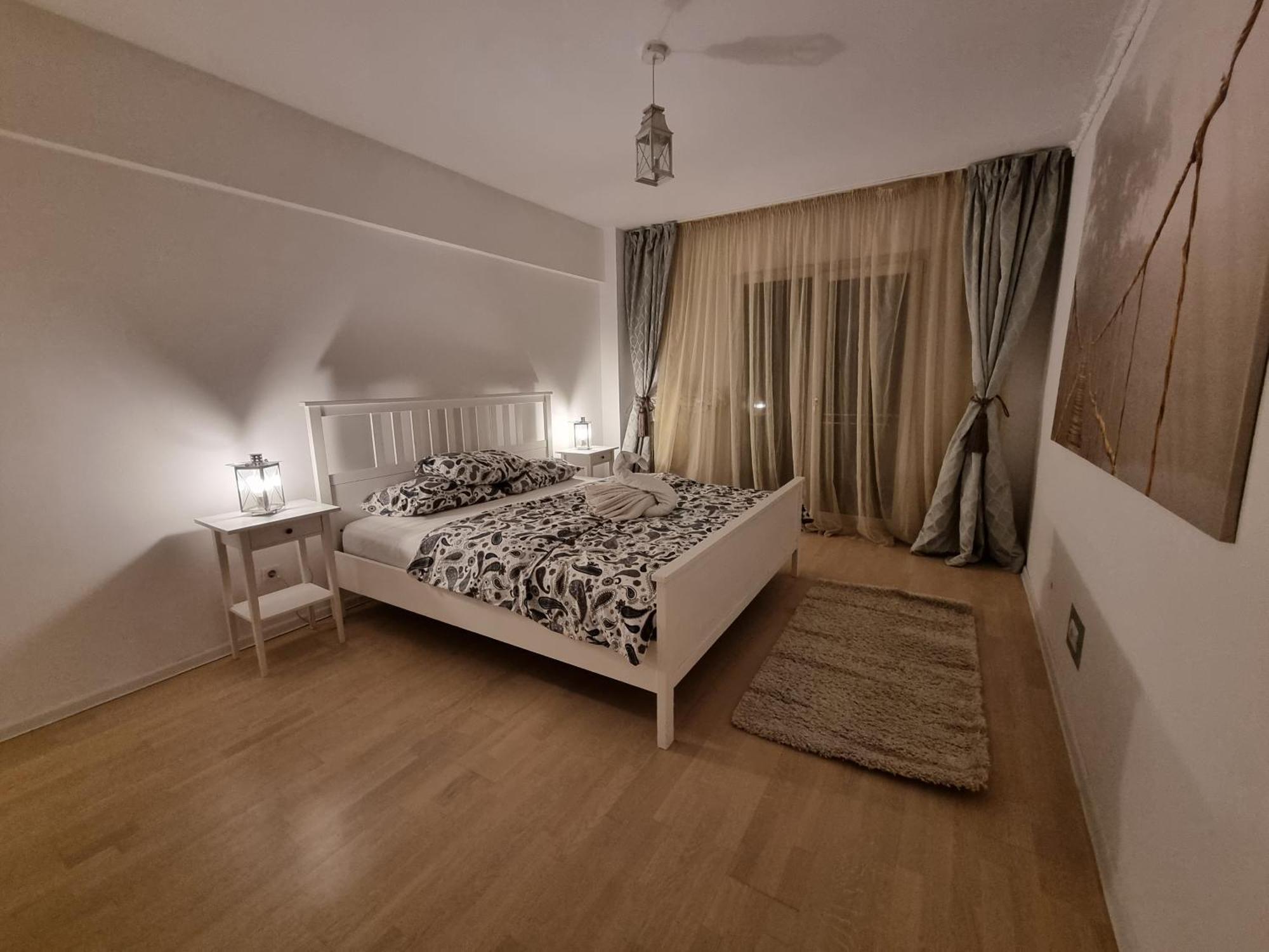 Park Residence 5, 2 Bedroom Apartment Букурещ Екстериор снимка