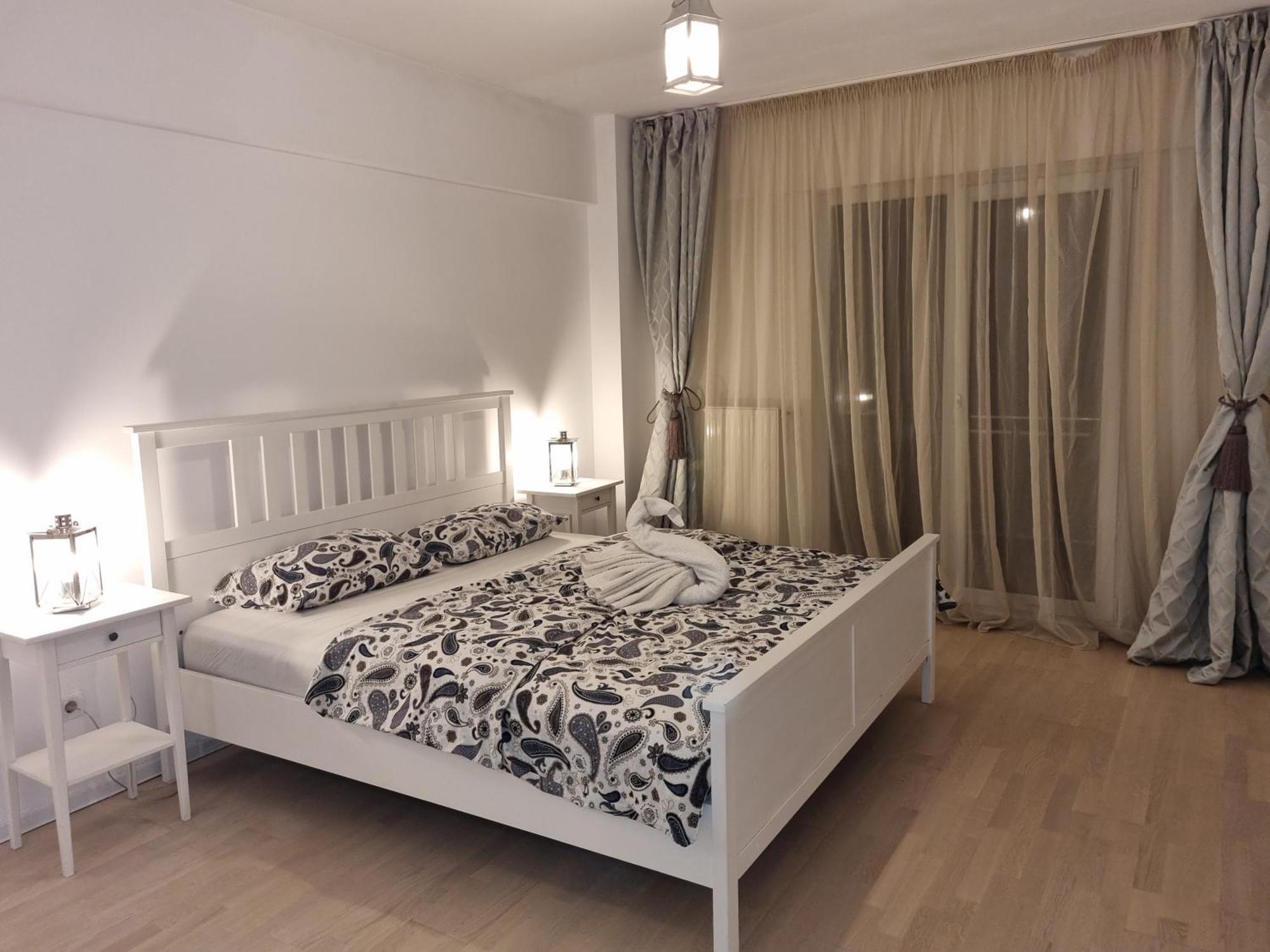 Park Residence 5, 2 Bedroom Apartment Букурещ Екстериор снимка